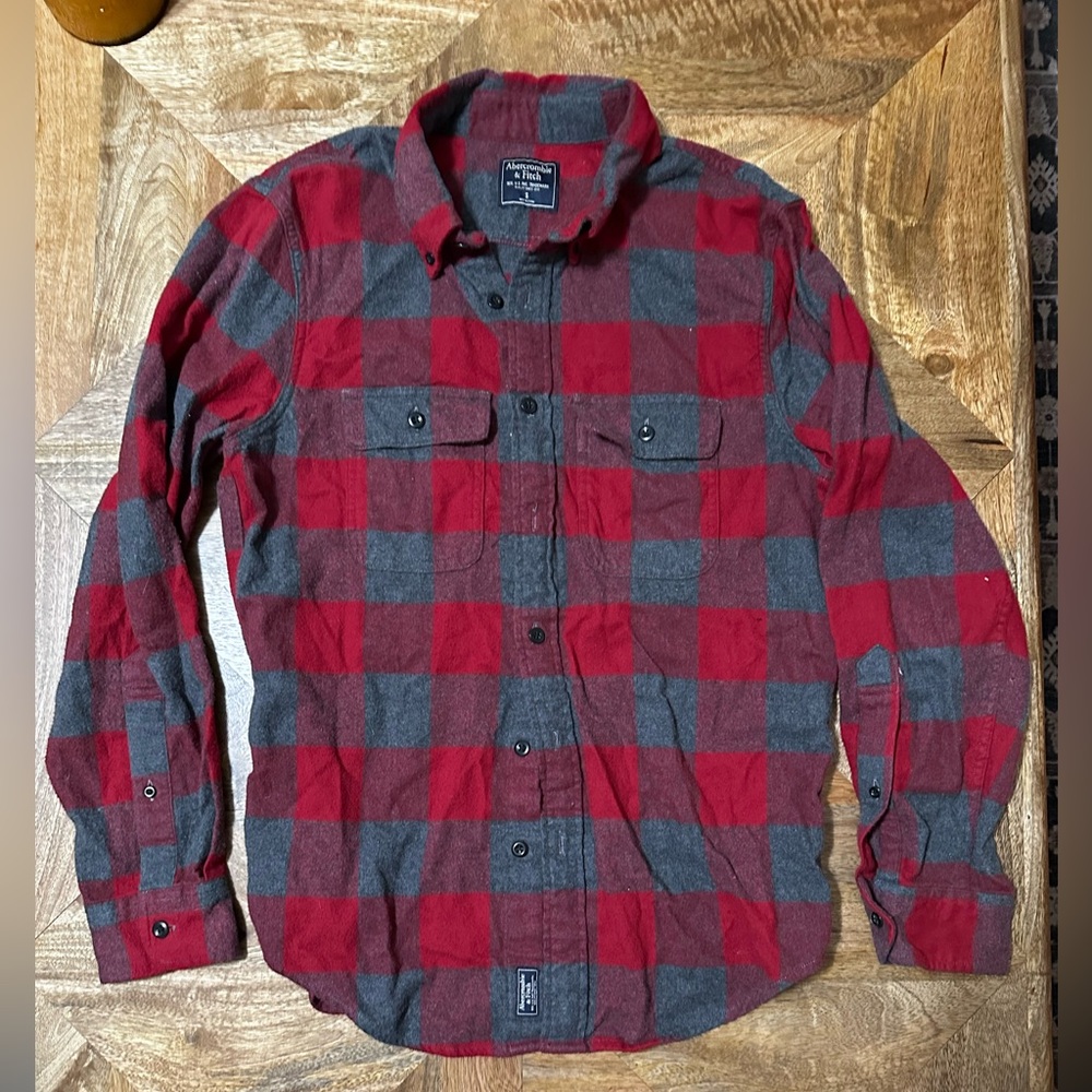 Abercrombie & Fitch Red and Gray Casual Button Down Flannel